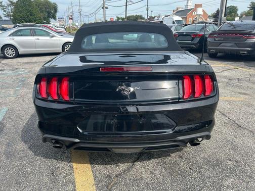 2018 Ford Mustang EcoBoost