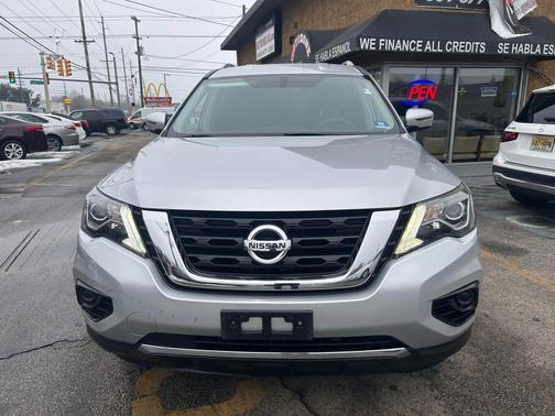 2018 Nissan Pathfinder S