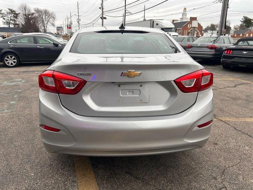 2017 Chevrolet Cruze LS
