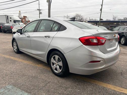 2017 Chevrolet Cruze LS