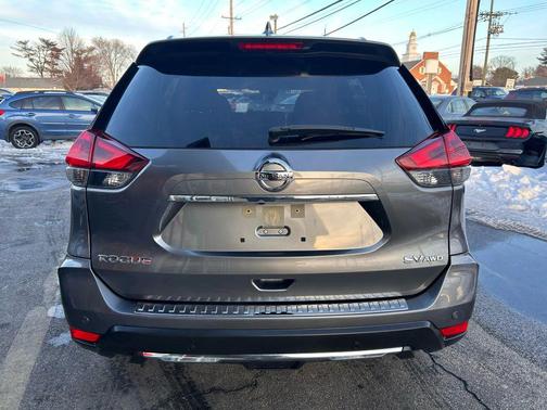 2020 Nissan Rogue SV