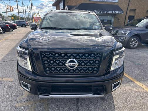 Magnetic Black Metallic 2019 Nissan Titan PRO-4X