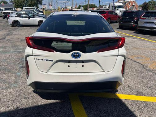 White 2018 Toyota Prius Prime Premium