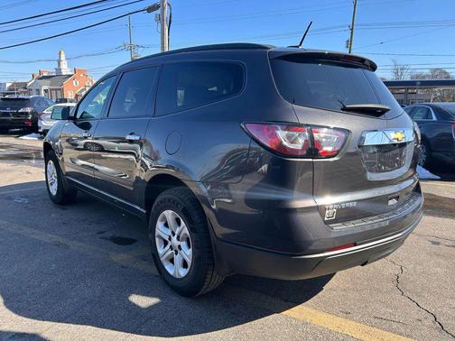 2017 Chevrolet Traverse LS