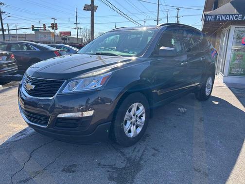 2017 Chevrolet Traverse LS