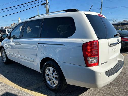 2012 Kia Sedona LX