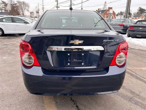 2016 Chevrolet Sonic LT