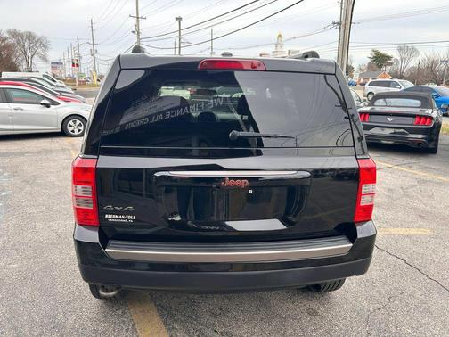 Black Clearcoat 2017 Jeep Patriot Sport