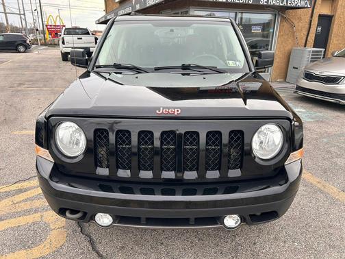 Black Clearcoat 2017 Jeep Patriot Sport
