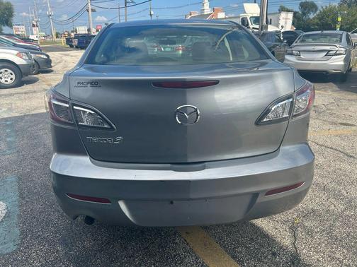 2013 Mazda Mazda3 i SV