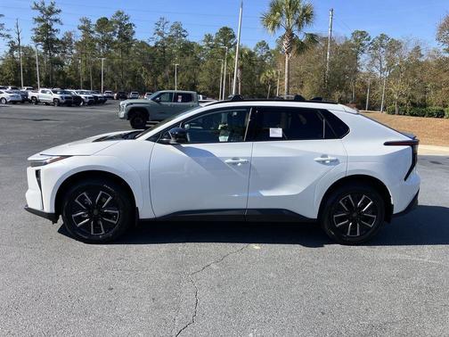 2026 Toyota bZ XLE Plus