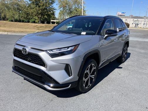 2025 Toyota RAV4 Hybrid SE