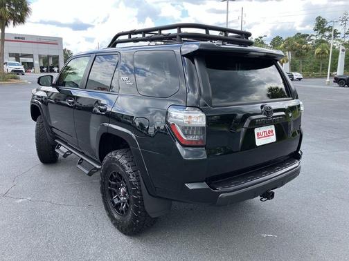 2024 Toyota 4Runner TRD Off Road
