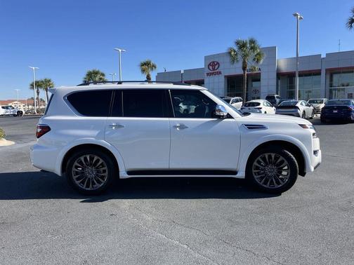 2023 Nissan Armada Platinum 2WD