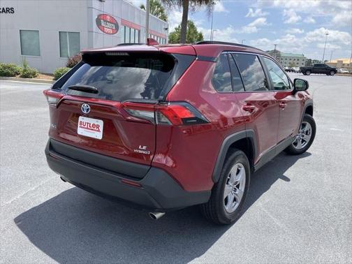 2023 Toyota RAV4 Hybrid SE