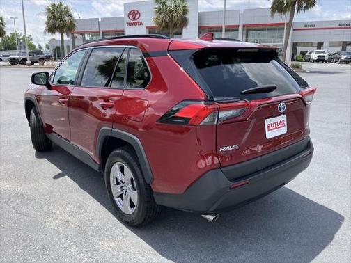 2023 Toyota RAV4 Hybrid SE