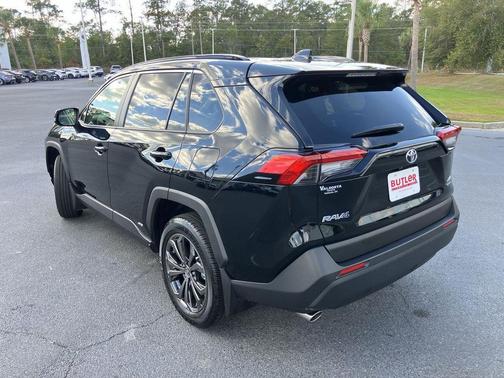 2025 Toyota RAV4 Hybrid XLE Premium