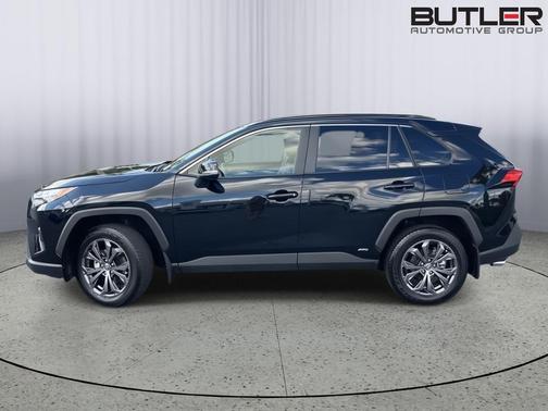 2025 Toyota RAV4 Hybrid XLE Premium