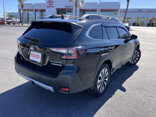 2023 Subaru Outback Touring XT