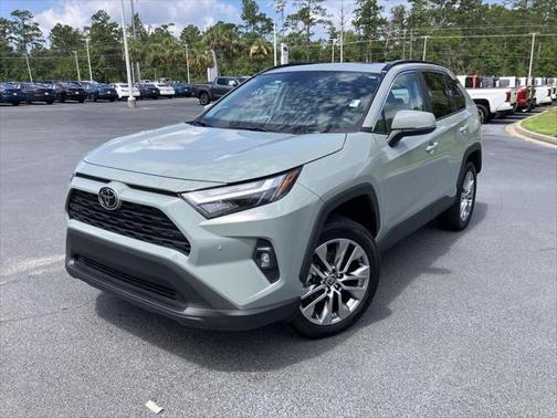 2023 Toyota RAV4 XLE Premium