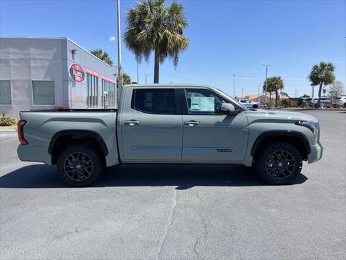 2025 Toyota Tundra Hybrid Platinum