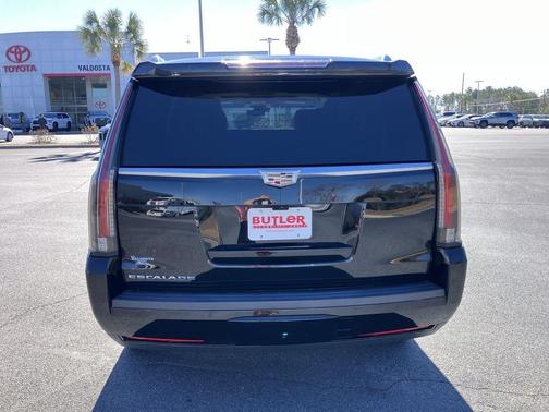 2019 Cadillac Escalade Luxury