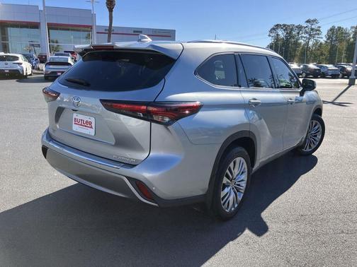 2024 Toyota Highlander Platinum