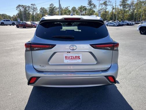 2024 Toyota Highlander Platinum
