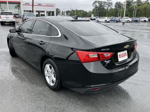 Black (Mosaic Black Metallic) 2022 Chevrolet Malibu 1LS