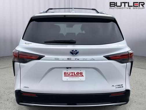 2023 Toyota Sienna Platinum