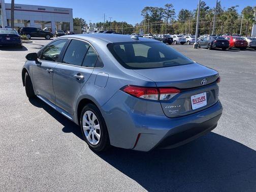 2025 Toyota Corolla Hybrid SE