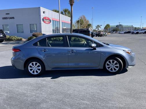 2025 Toyota Corolla Hybrid SE