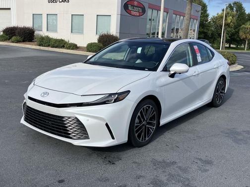 2025 Toyota Camry XLE