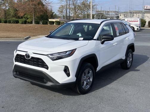 2025 Toyota RAV4 Hybrid LE