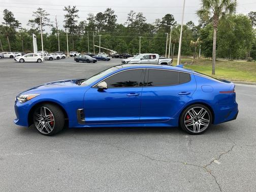 Blue (Micro Blue Pearl) 2022 Kia Stinger GT1