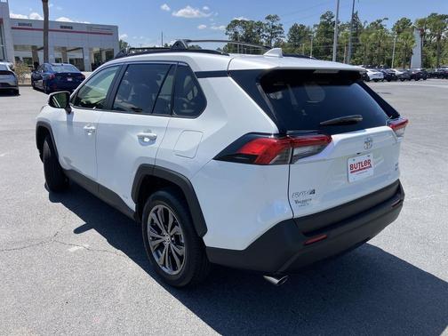2025 Toyota RAV4 Hybrid XLE Premium