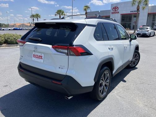 2025 Toyota RAV4 Hybrid XLE Premium