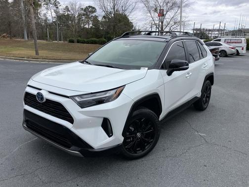 2024 Toyota RAV4 Hybrid SE