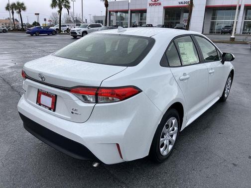 2026 Toyota Corolla Hybrid LE