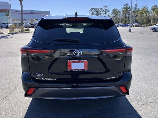 2026 Toyota Highlander Hybrid Limited