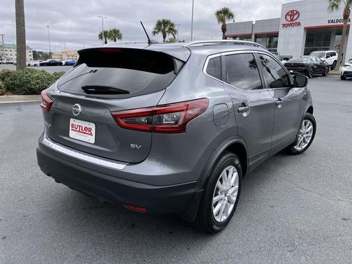 2022 Nissan Rogue Sport SV