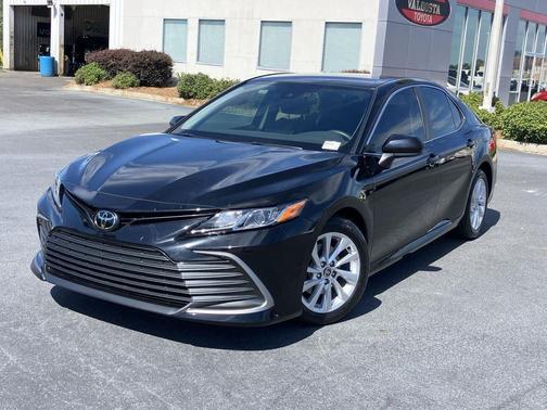 Black (Midnight Black Metallic) 2023 Toyota Camry LE