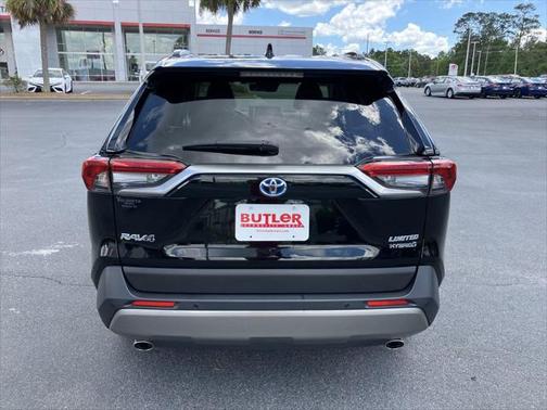 2024 Toyota RAV4 Hybrid SE