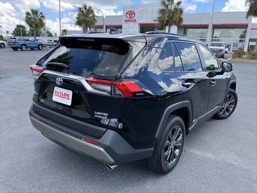 2024 Toyota RAV4 Hybrid SE
