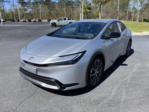 2025 Toyota Prius XLE