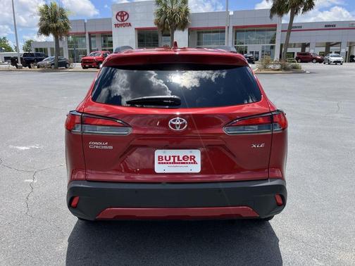 2023 Toyota Corolla Cross XLE