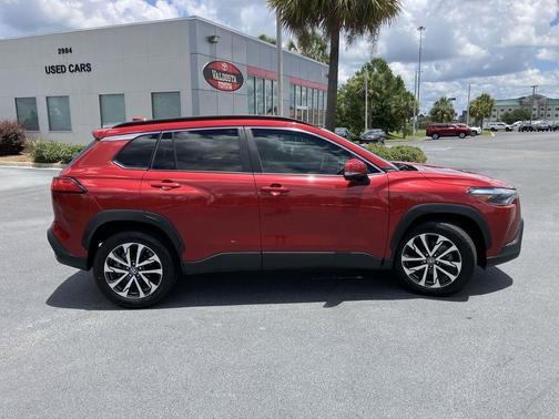 2023 Toyota Corolla Cross XLE