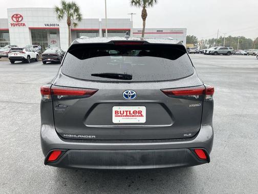 2024 Toyota Highlander Hybrid XLE