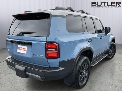 Blue (Heritage Blue w/Grayscape Roof) 2024 Toyota Land Cruiser Base