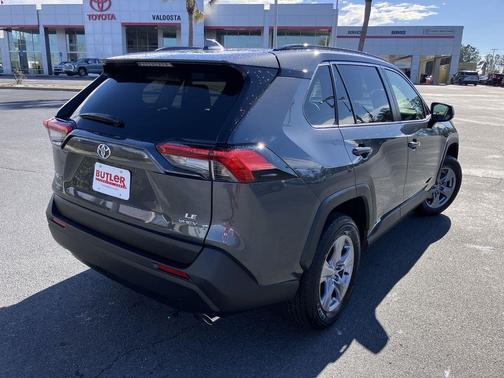 2025 Toyota RAV4 Hybrid SE